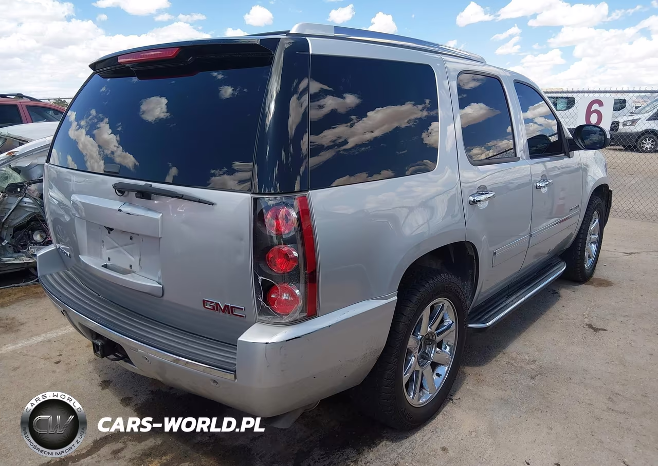 2014 GMC Yukon Denali VIN:1GKS1EEF4ER141001 - 4