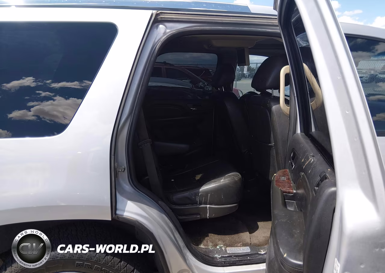 2014 GMC Yukon Denali VIN:1GKS1EEF4ER141001 - 8