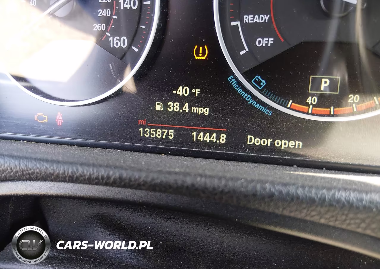 2018 BMW 328D xDrive VIN:WBA8F1C59JAE97639 - 15