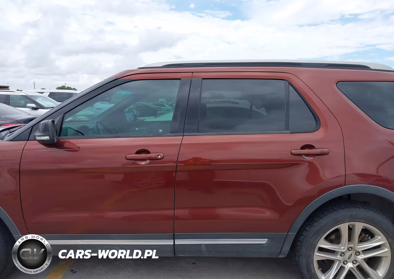 2016 Ford Explorer Xlt VIN:1FM5K7D85GGB72143 - 14