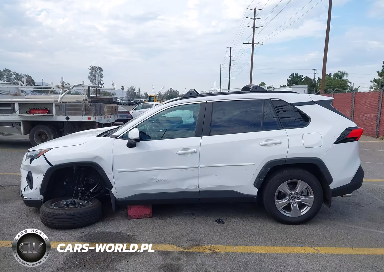 2025 Toyota Rav4 Xle VIN:2T3W1RFV6SW387683 - 14