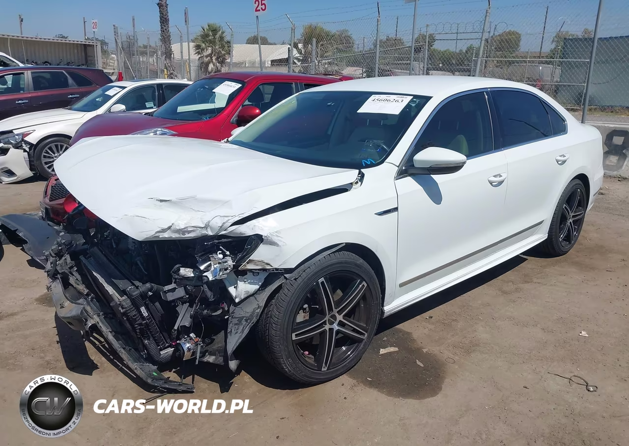 2017 Volkswagen Passat 1.8T R-Line VIN:1VWDT7A34HC032970 - 2