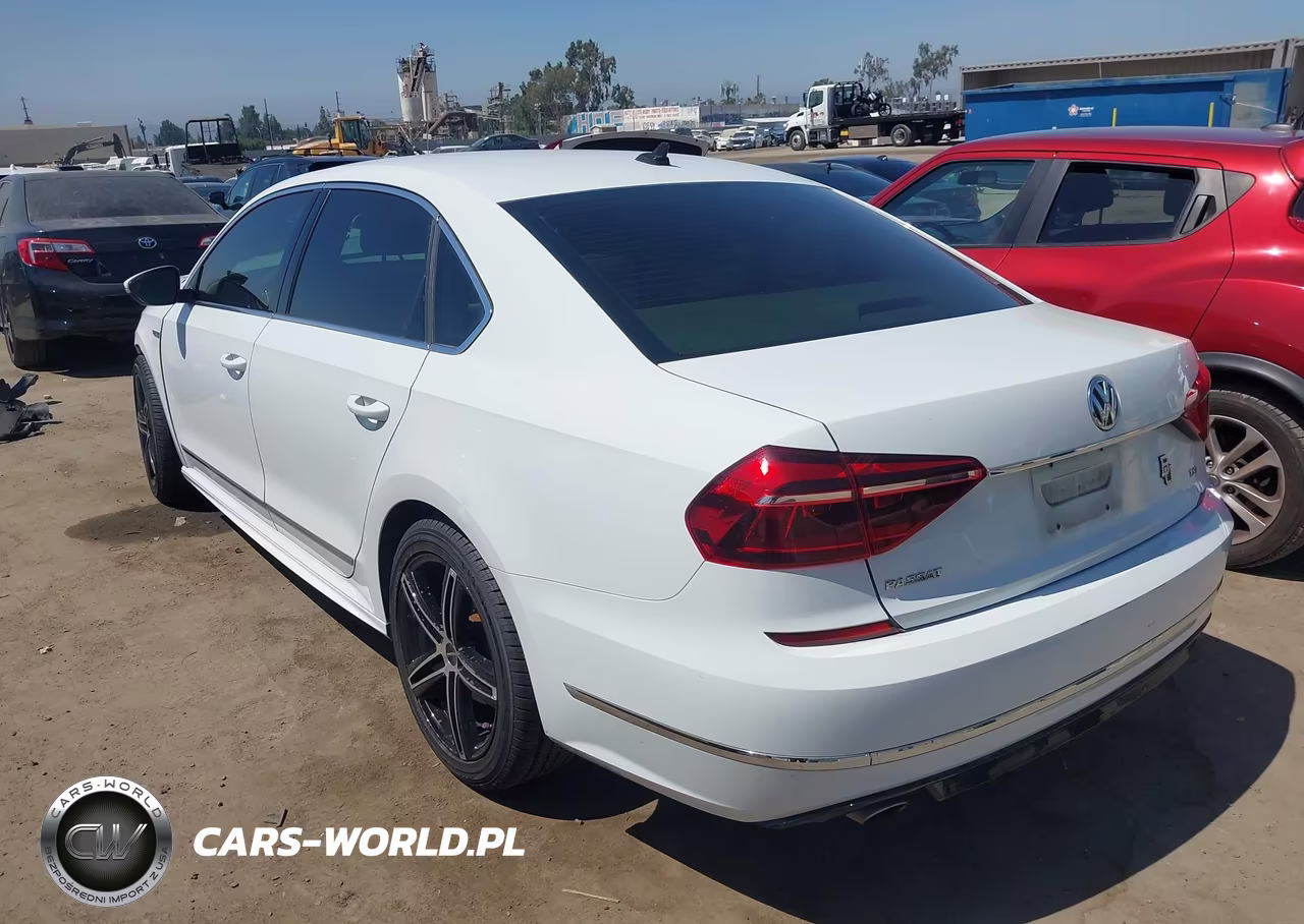 2017 Volkswagen Passat 1.8T R-Line VIN:1VWDT7A34HC032970 - 3