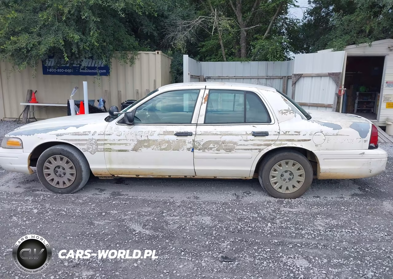 2005 Ford Crown Victoria Police VIN:2FAHP71W75X143035 - 13