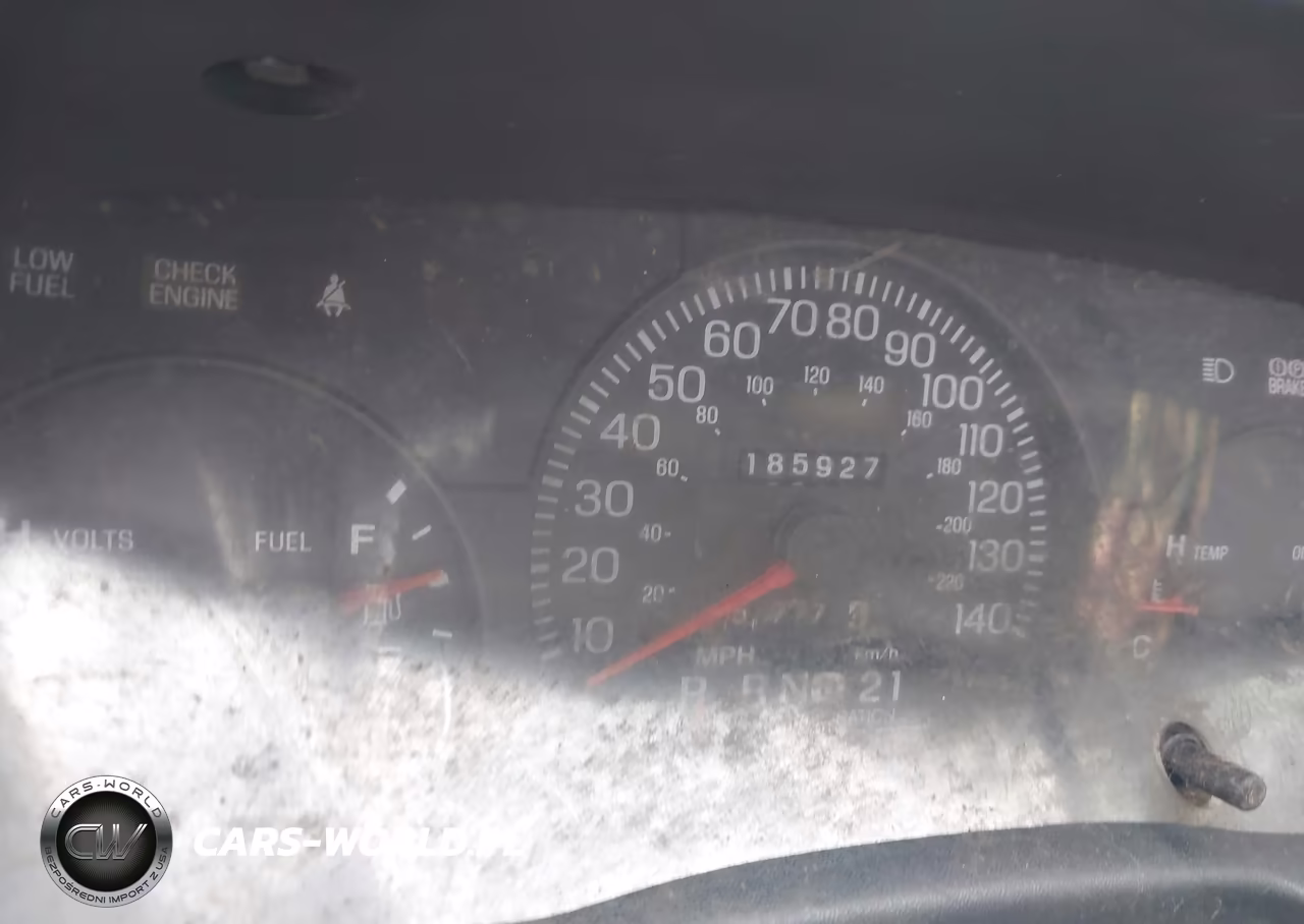 2005 Ford Crown Victoria Police VIN:2FAHP71W75X143035 - 7