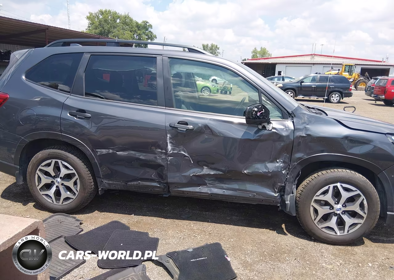 2020 Subaru Forester Premium VIN:JF2SKAJC2LH556514 - 6