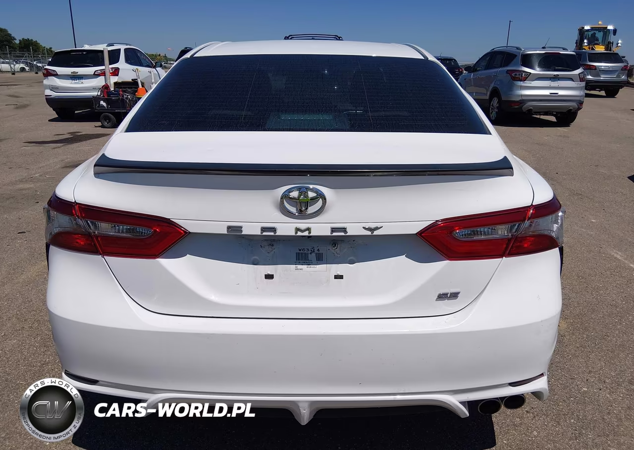 2018 Toyota Camry Se VIN:4T1B11HK9JU137252 - 16