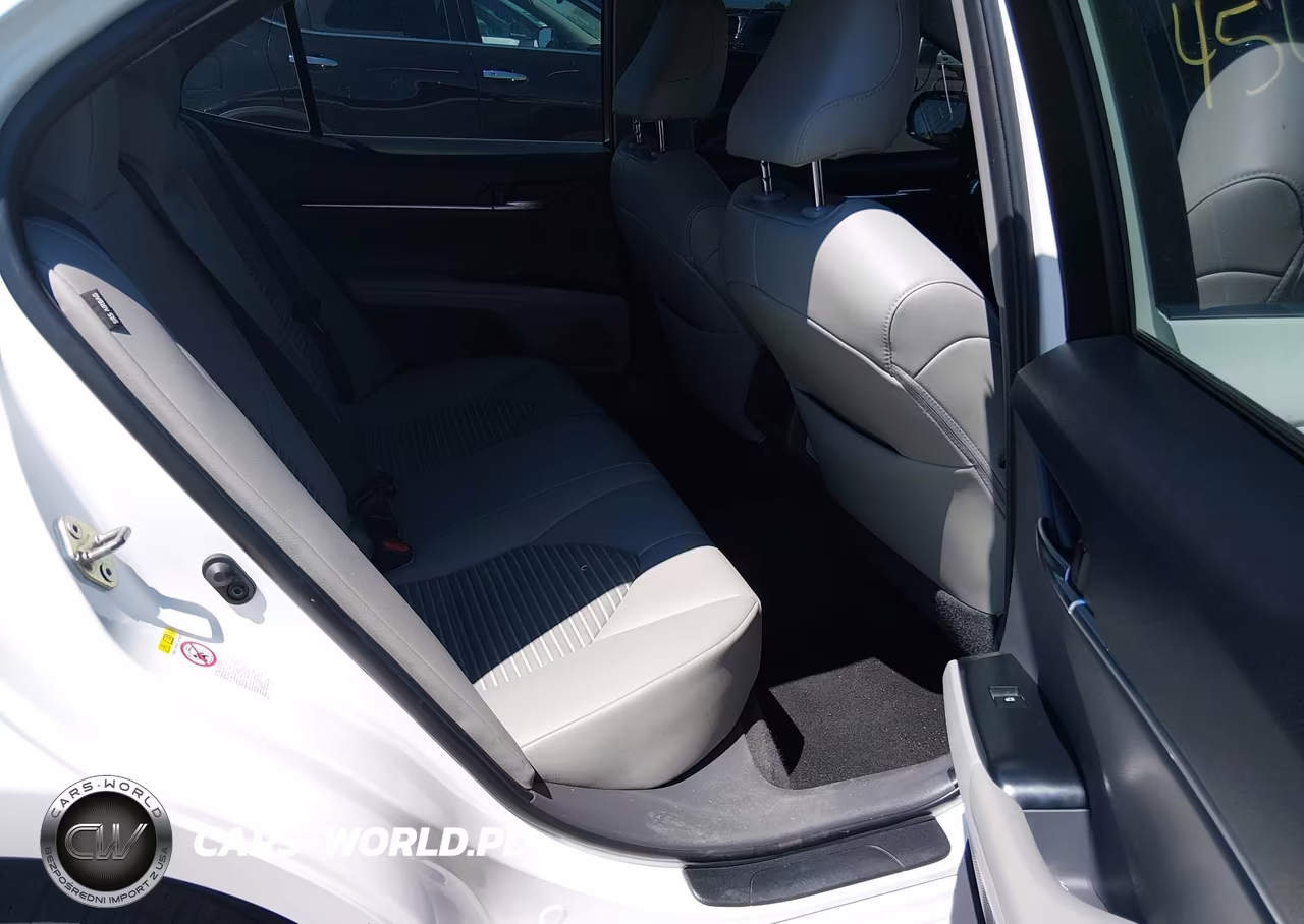 2018 Toyota Camry Se VIN:4T1B11HK9JU137252 - 8