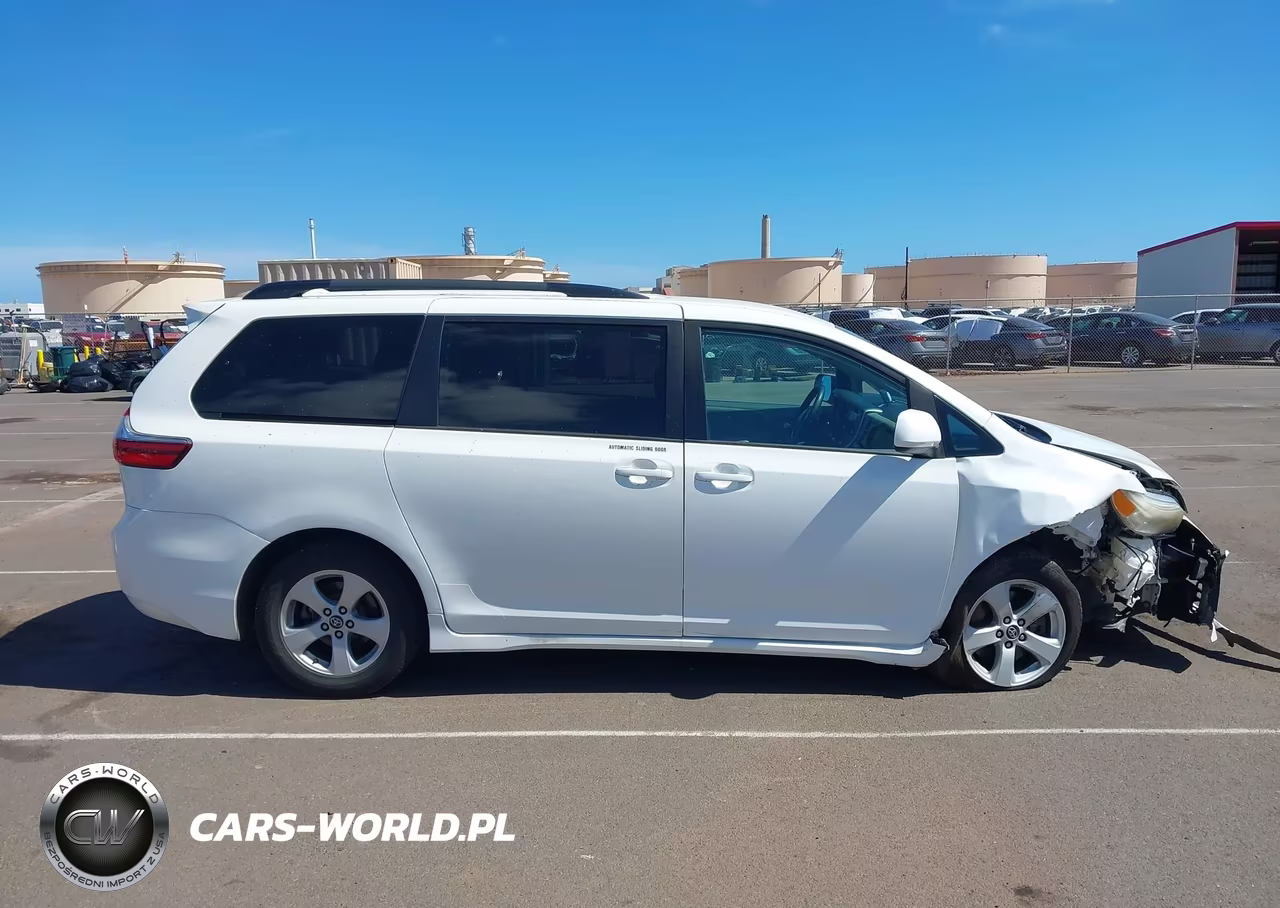2020 Toyota Sienna Le VIN:5TDKZ3DC4LS054181 - 13