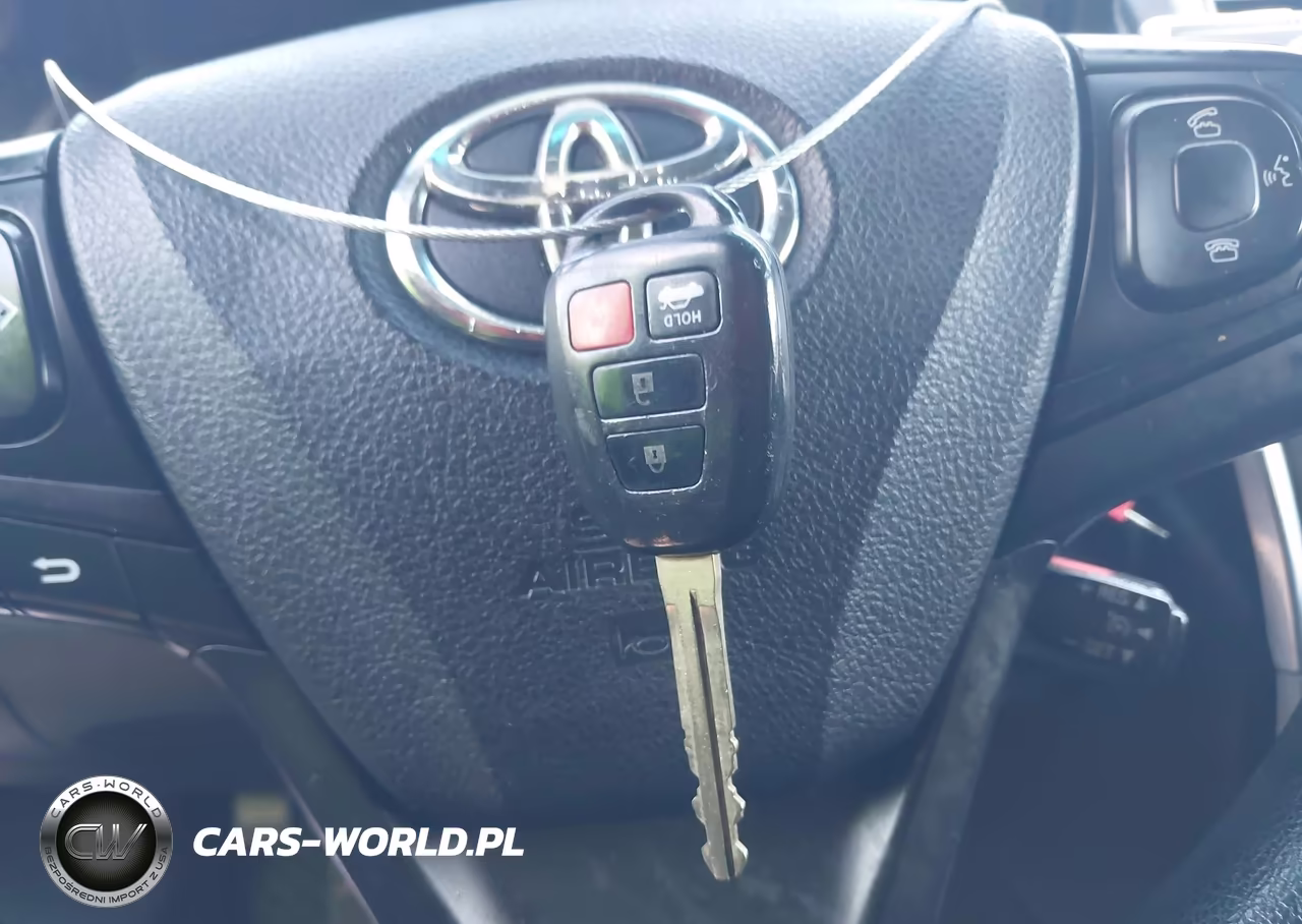 2015 Toyota Camry Le VIN:4T1BF1FK1FU991339 - 11