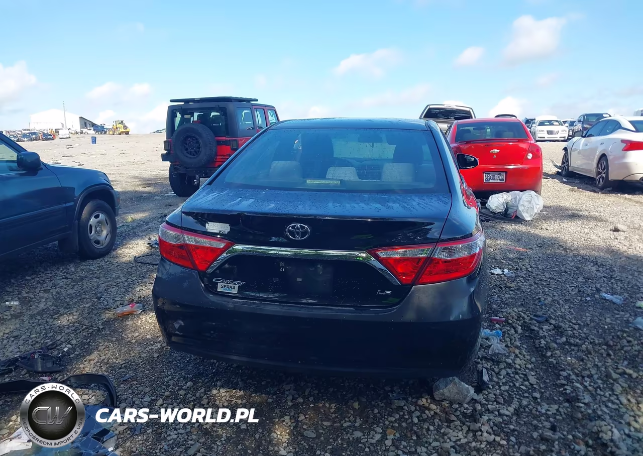 2015 Toyota Camry Le VIN:4T1BF1FK1FU991339 - 16