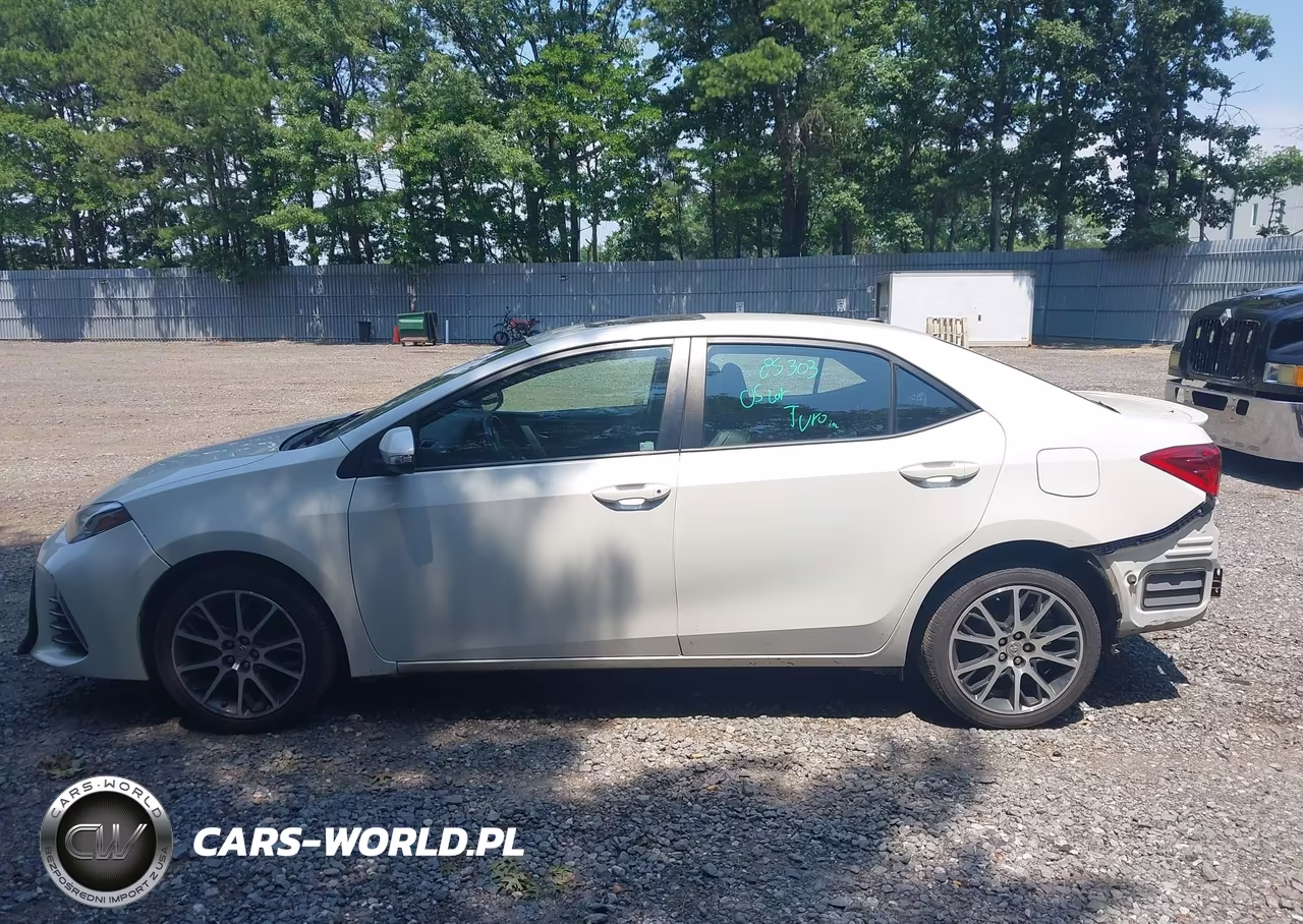 2017 Toyota Corolla Se Special Edition VIN:5YFBURHE4HP619929 - 14