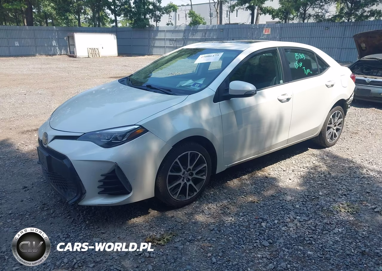 2017 Toyota Corolla Se Special Edition VIN:5YFBURHE4HP619929 - 2