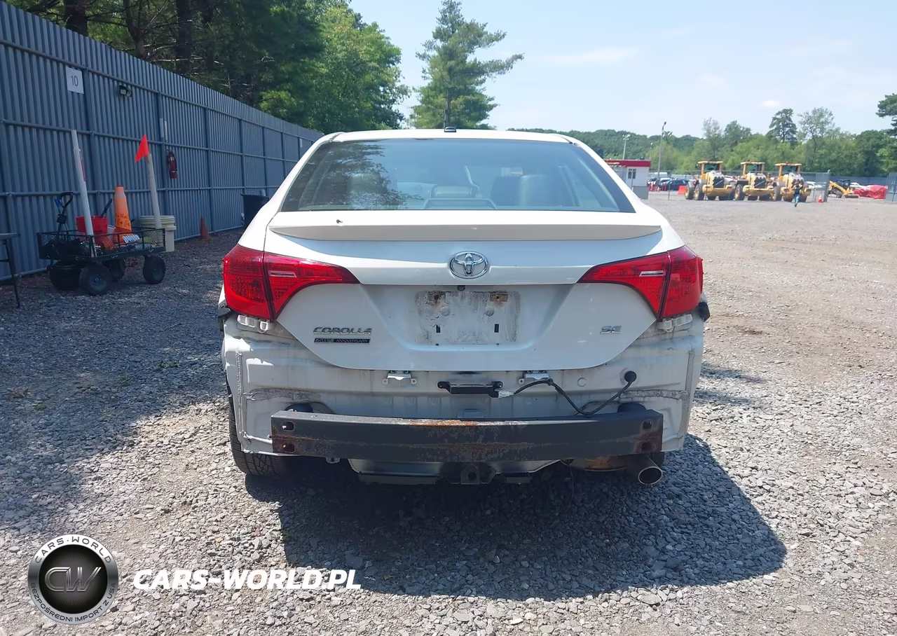 2017 Toyota Corolla Se Special Edition VIN:5YFBURHE4HP619929 - 6