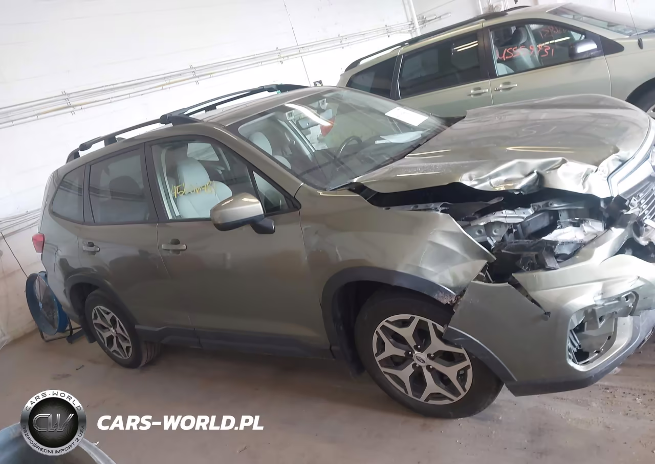 2019 Subaru Forester Premium VIN:JF2SKAEC7KH468213 - 13