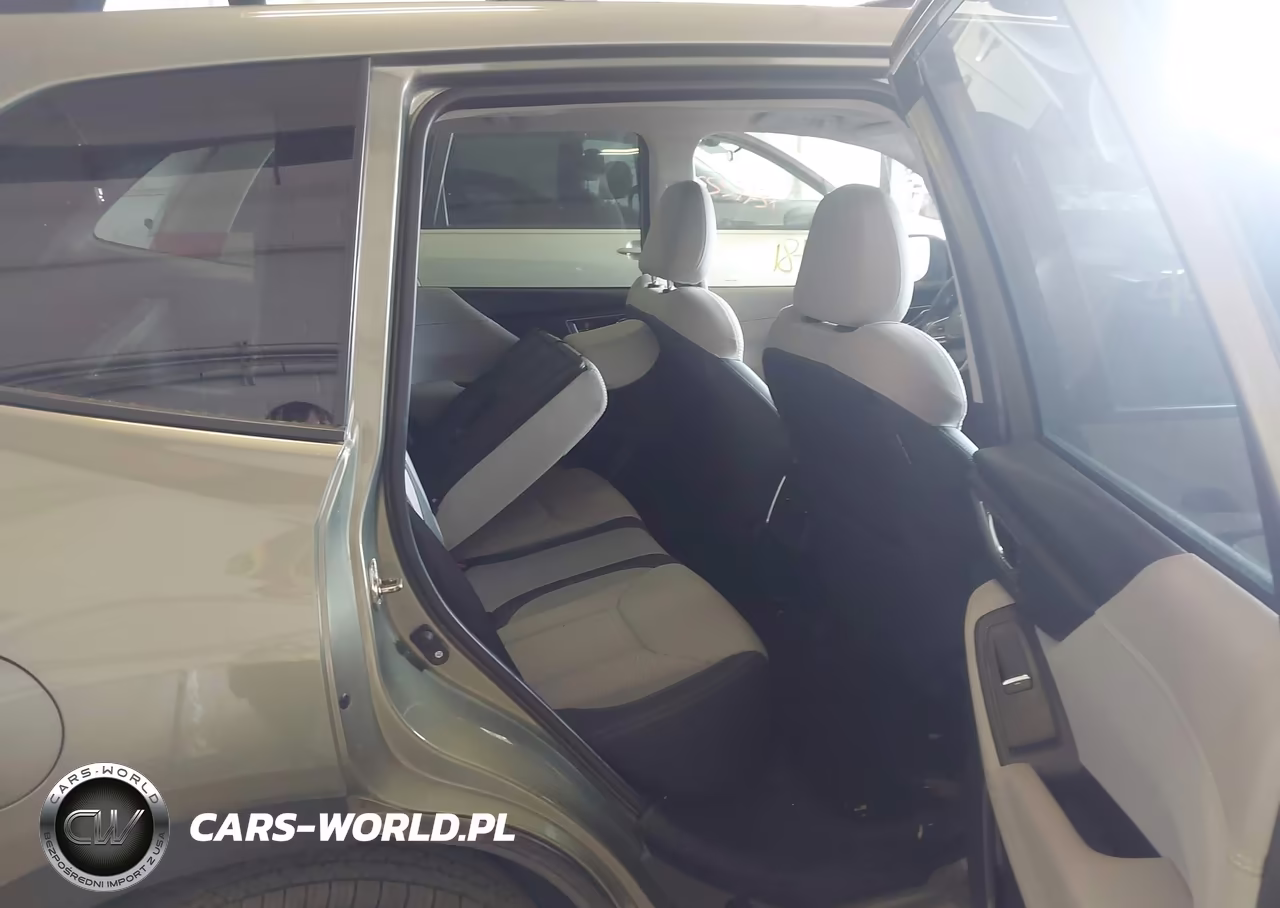2019 Subaru Forester Premium VIN:JF2SKAEC7KH468213 - 8