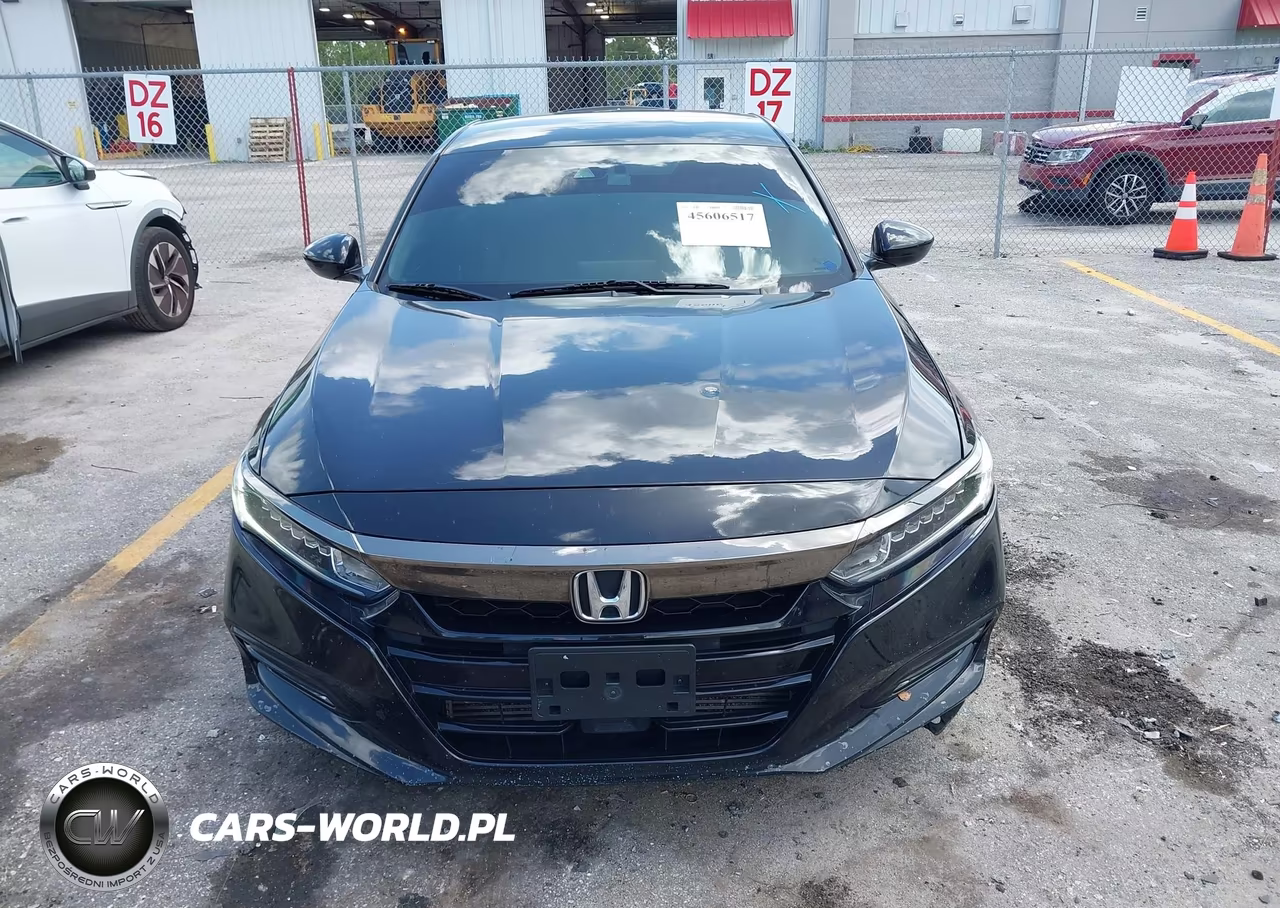 2018 Honda Accord Sport VIN:1HGCV1F35JA266553 - 12