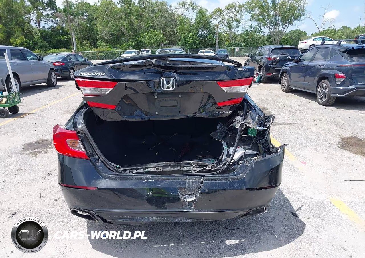 2018 Honda Accord Sport VIN:1HGCV1F35JA266553 - 16