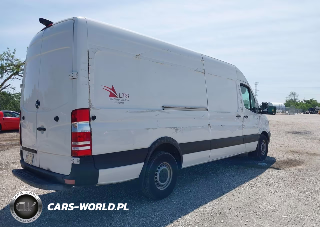 2015 Mercedes-Benz Sprinter 2500 High Roof VIN:WD3PE8DC9F5954643 - 4