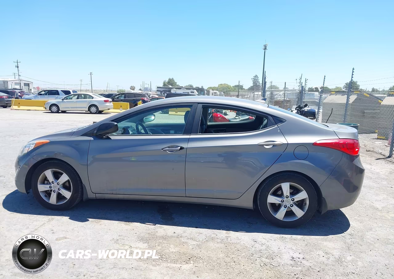 2013 Hyundai Elantra Gls VIN:5NPDH4AE5DH400205 - 17