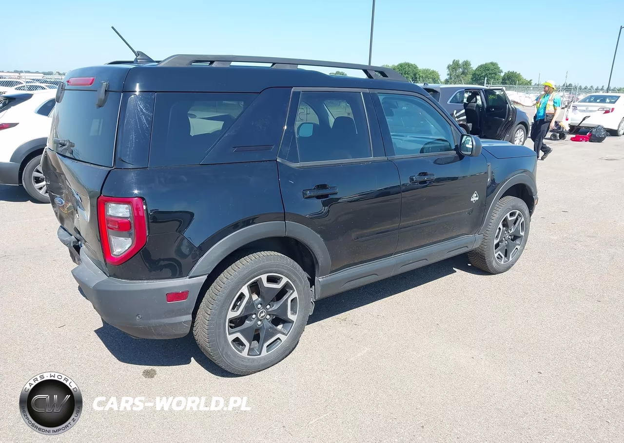 2023 Ford Bronco Sport Outer Banks VIN:3FMCR9C65PRD55016 - 4