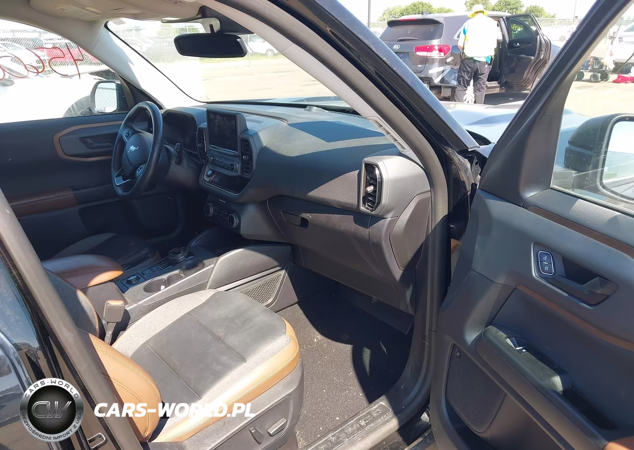 2023 Ford Bronco Sport Outer Banks VIN:3FMCR9C65PRD55016 - 5