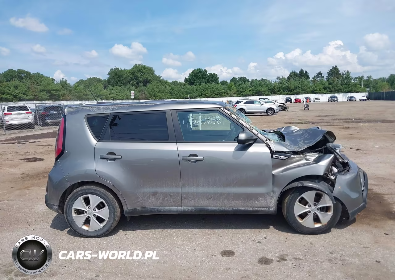 2016 Kia Soul VIN:KNDJN2A22G7274352 - 14