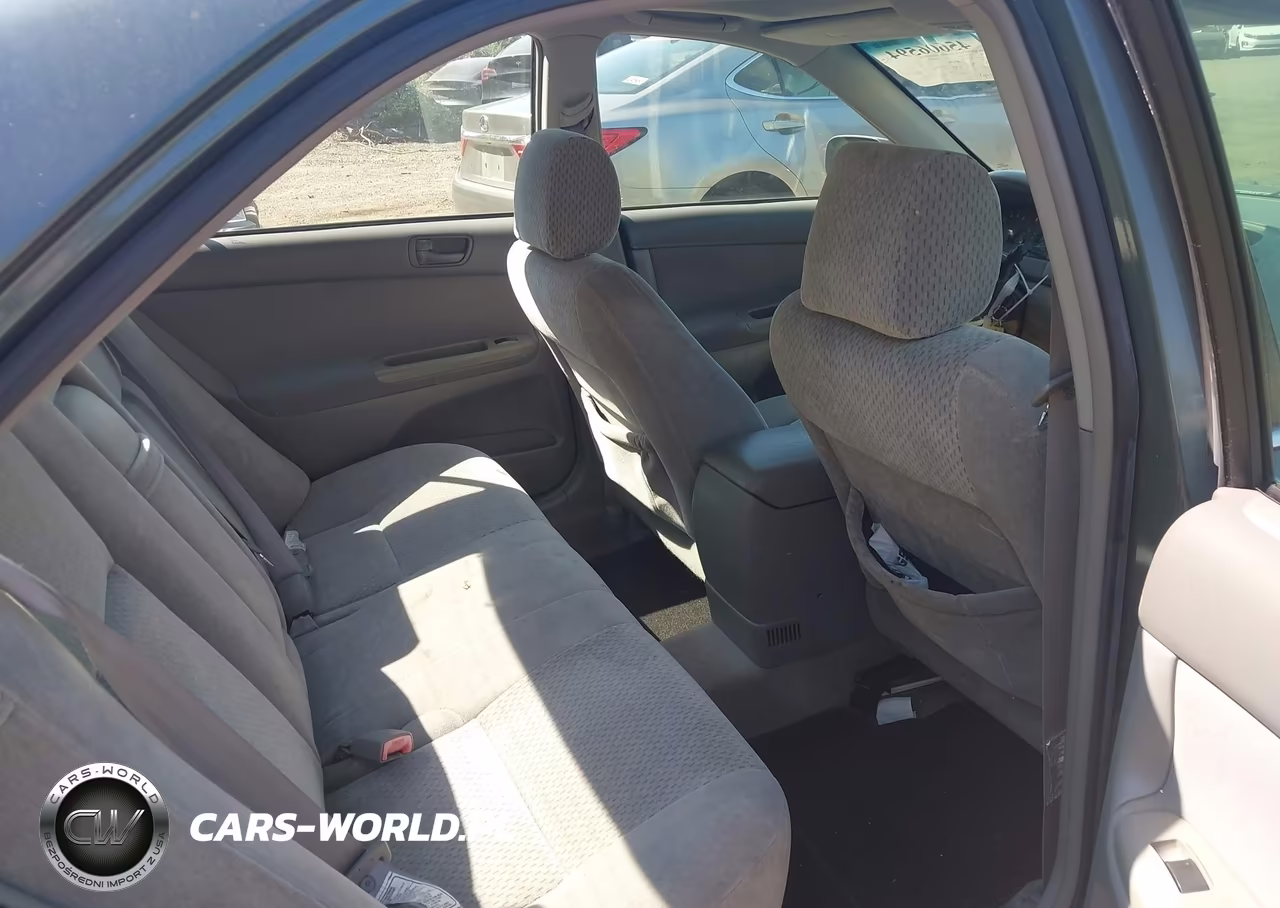 2004 Toyota Camry Le VIN:4T1BE32K14U260654 - 8