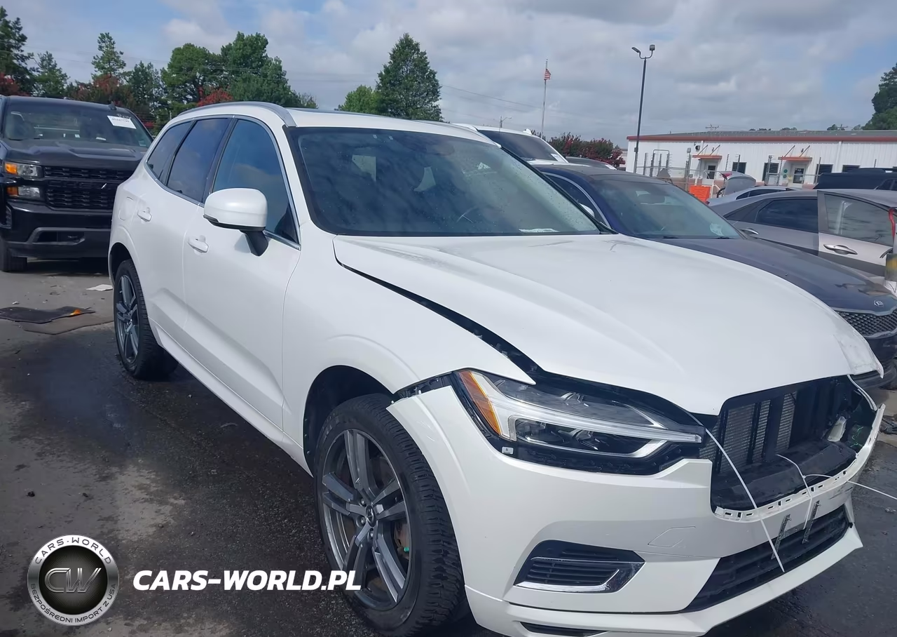 2020 Volvo Xc60 Hybrid T8 Momentum – zdjęcie 1 z 17
