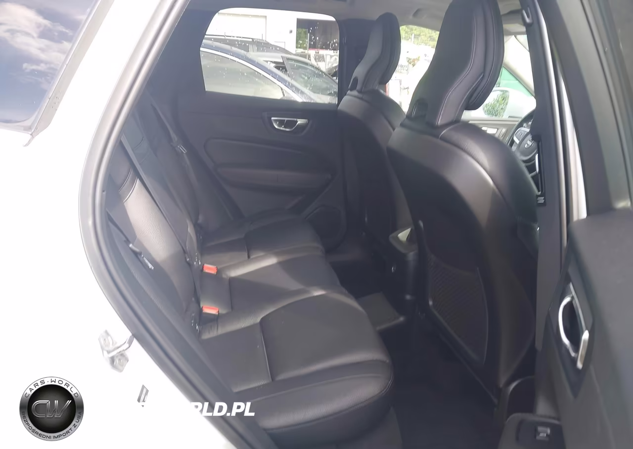 2020 Volvo Xc60 Hybrid T8 Momentum VIN:YV4BR0DK8L1549659 - 8