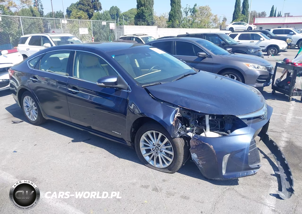 2018 Toyota Avalon Hybrid Limited