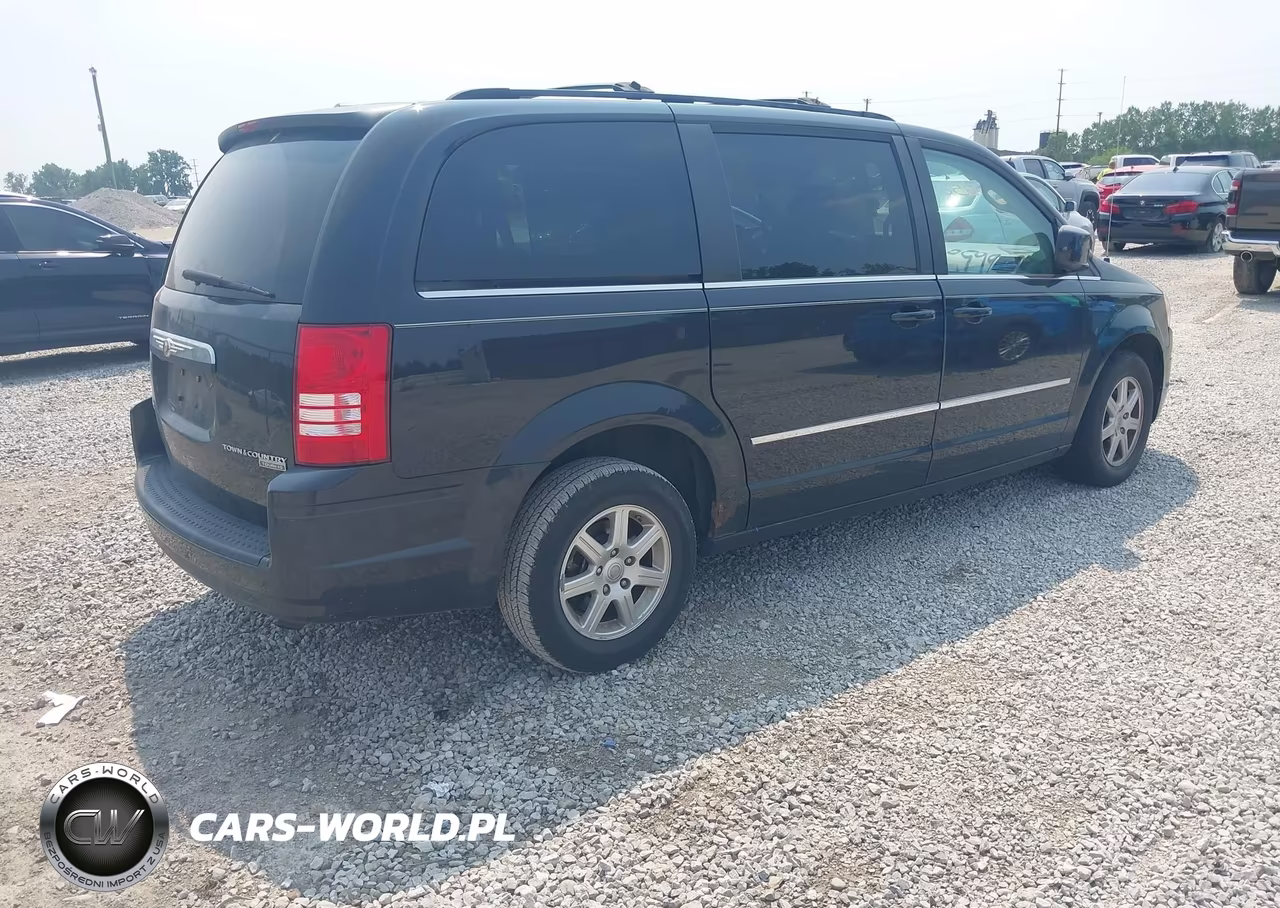 2010 Chrysler Town & Country Touring VIN:2A4RR5DX3AR124265 - 4