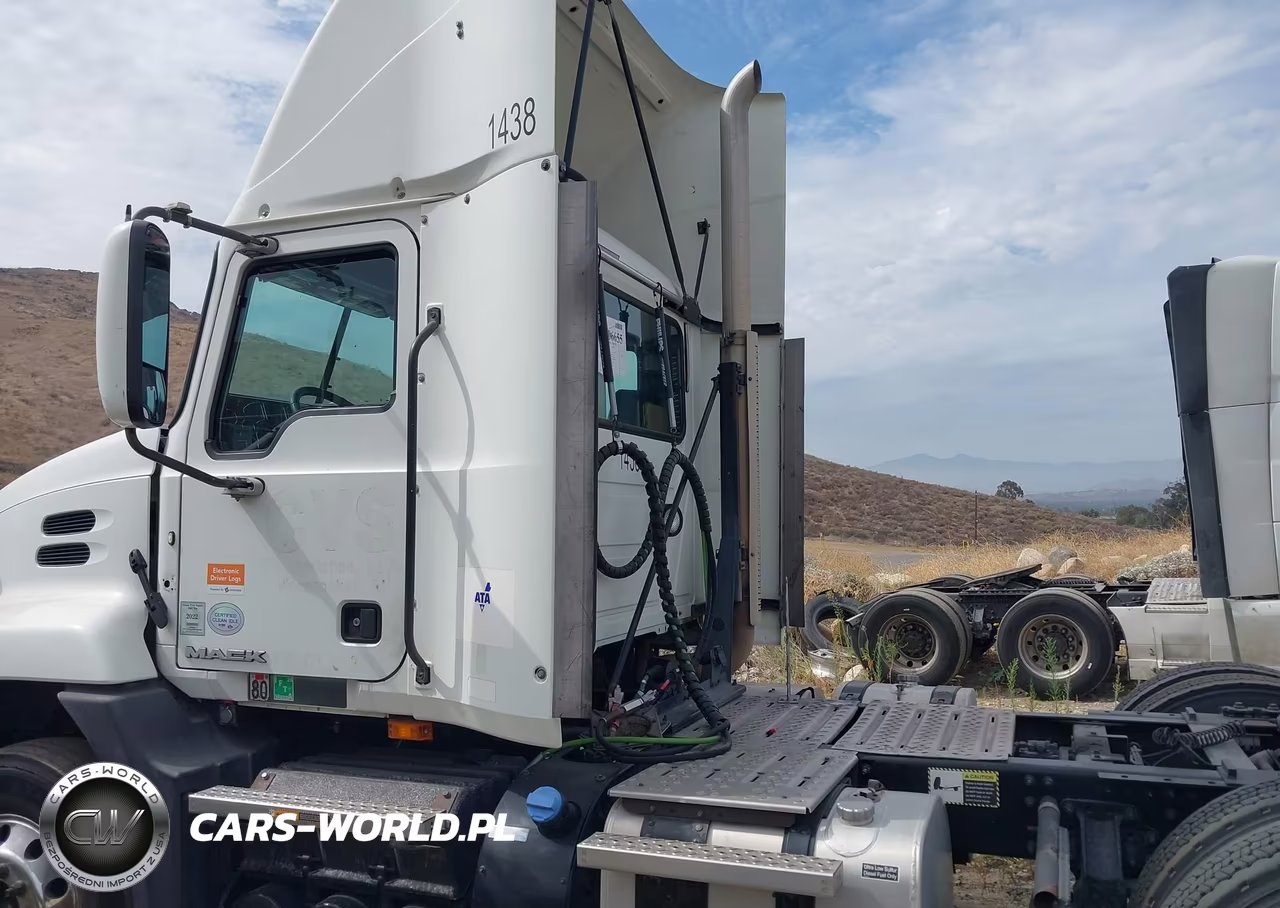 2015 Mack 600 Cxu600 VIN:1M1AW07Y4FM044762 - 14