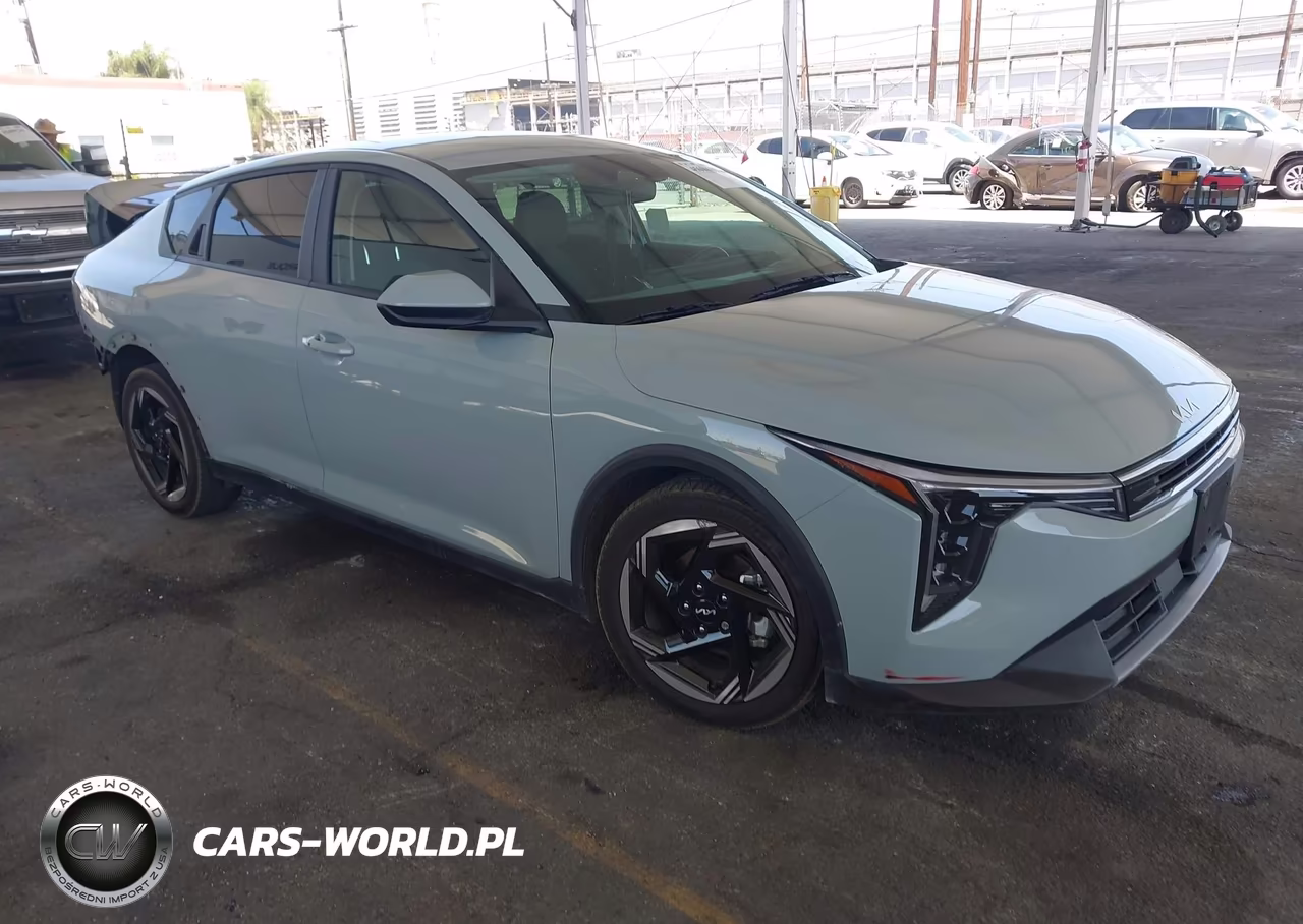 2025 Kia K4 Ex – zdjęcie 1 z 17