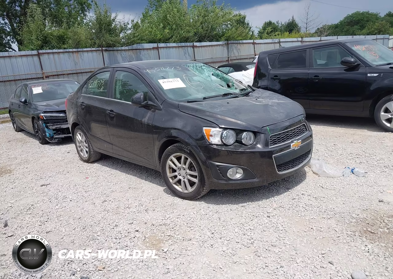 2015 Chevrolet Sonic Lt Auto – zdjęcie 1 z 11