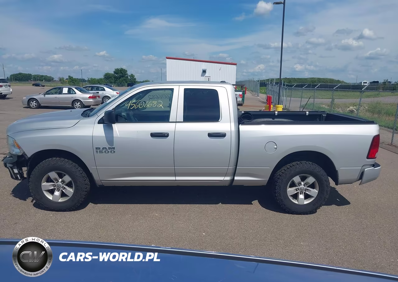 2017 Ram 1500 Express 4X4 6'4 Box VIN:1C6RR7FGXHS702666 - 15