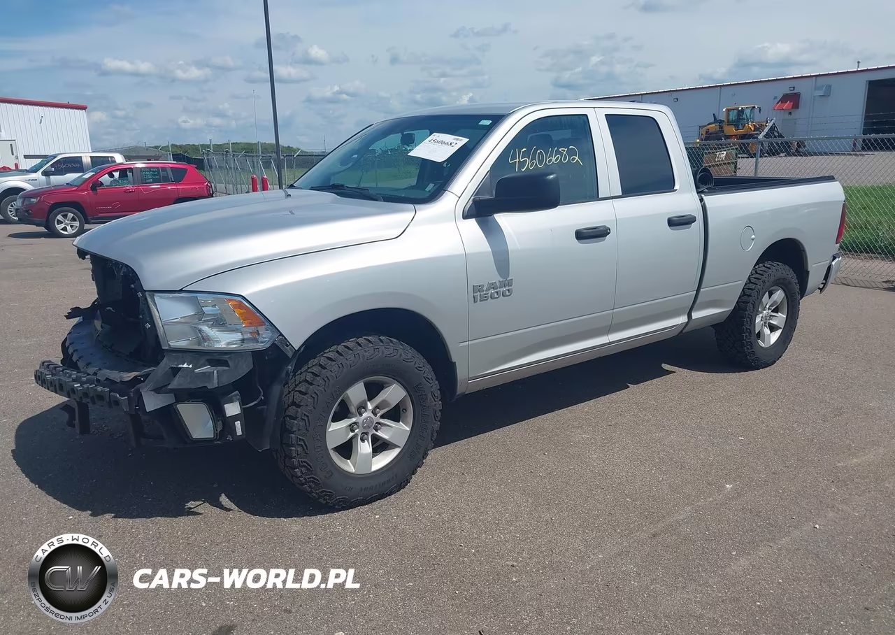 2017 Ram 1500 Express 4X4 6'4 Box VIN:1C6RR7FGXHS702666 - 2