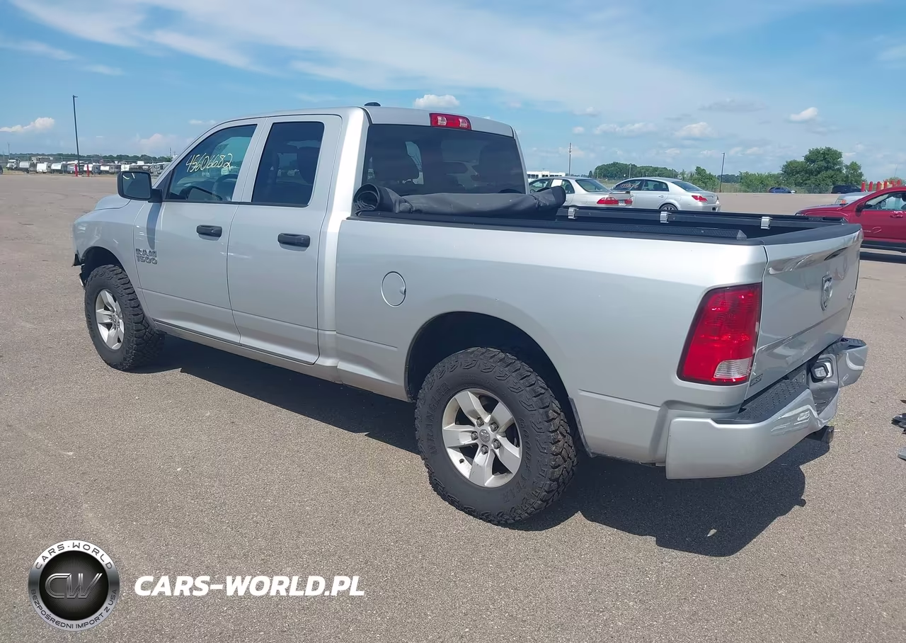 2017 Ram 1500 Express 4X4 6'4 Box VIN:1C6RR7FGXHS702666 - 3