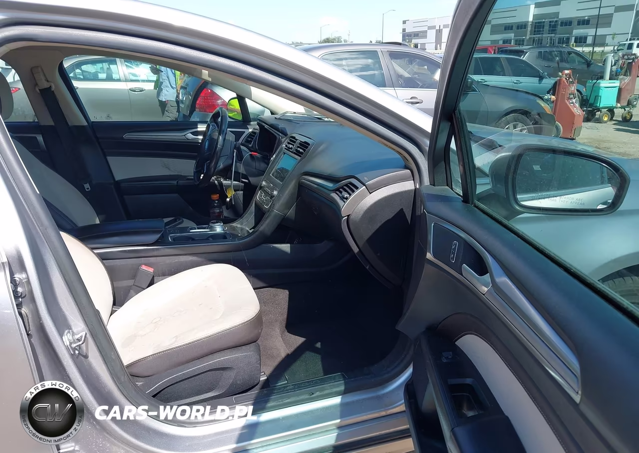 2020 Ford Fusion Se VIN:3FA6P0HD3LR156525 - 5