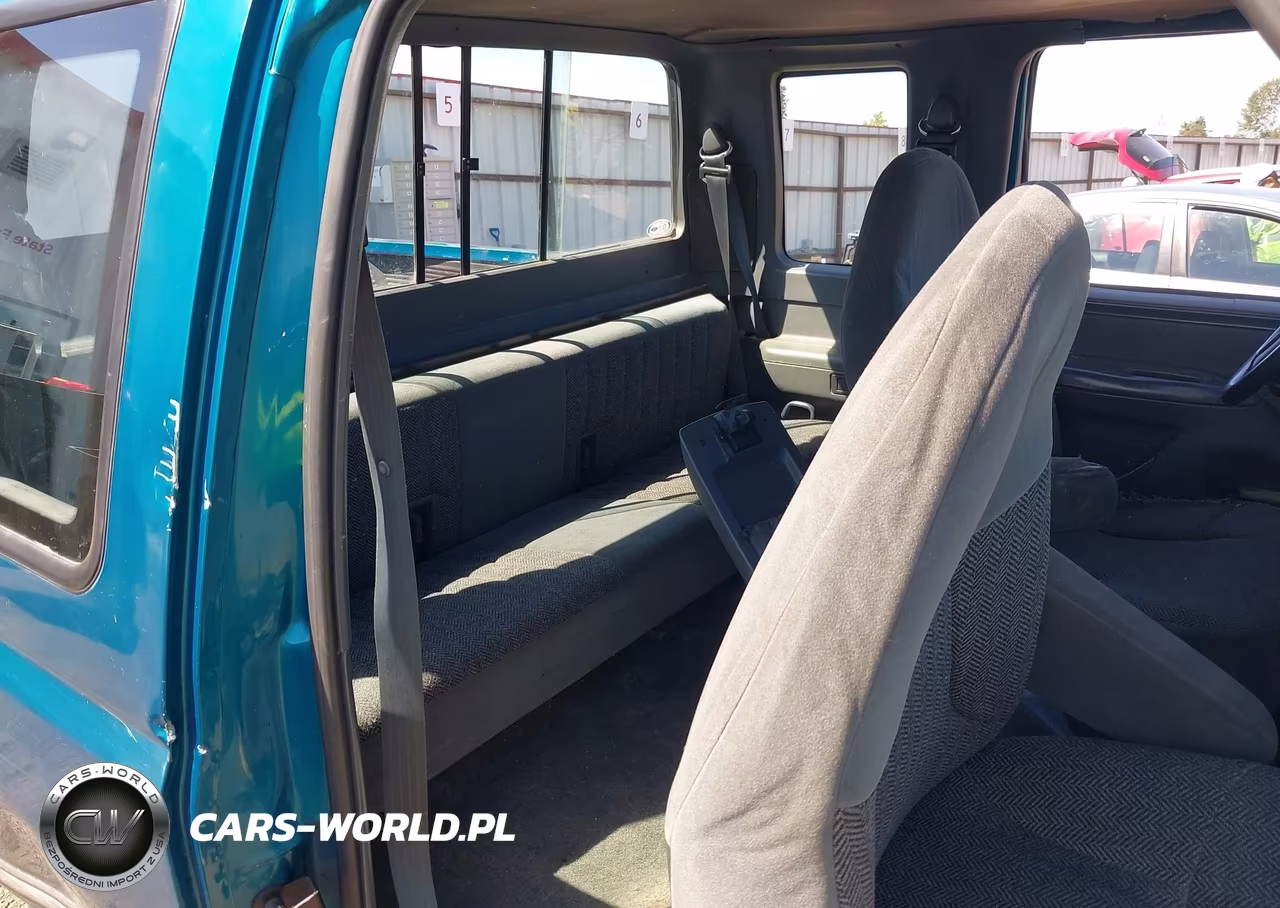 1993 Ford F250 VIN:1FTHX26G4PKB77745 - 8