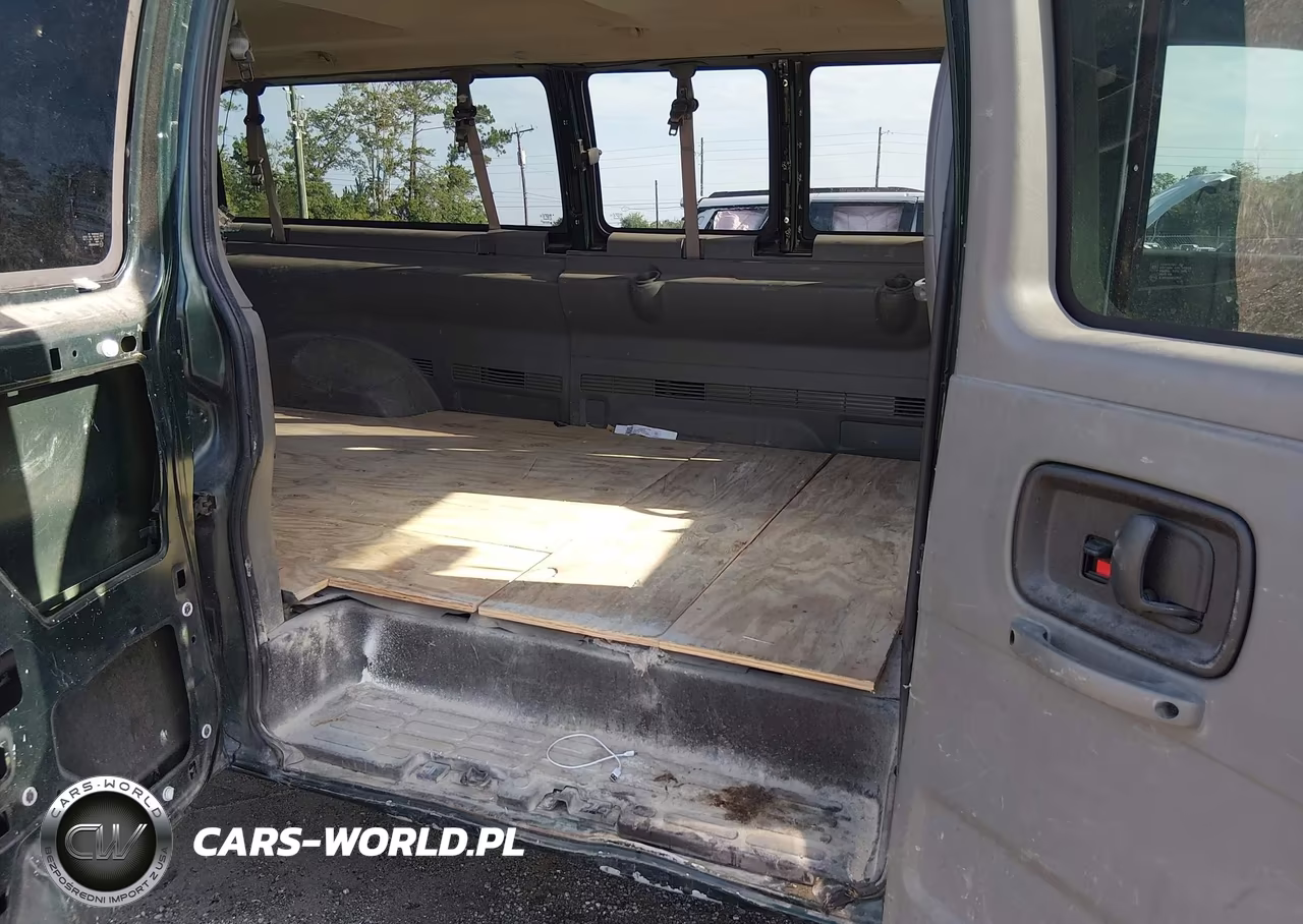 2010 Chevrolet Express 3500 Ls VIN:1GA2GZDG8A1171311 - 8