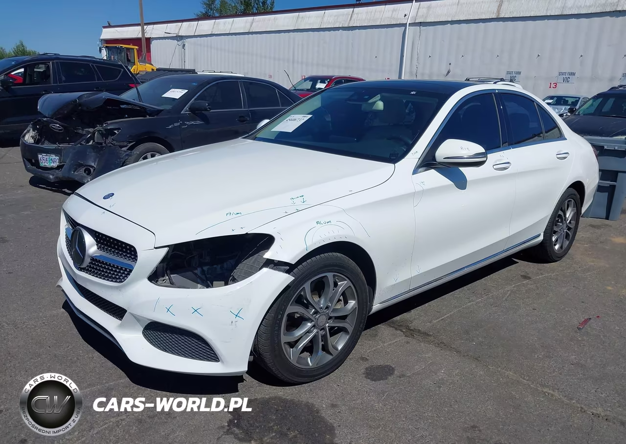 2016 Mercedes-Benz C 300 4Matic VIN:55SWF4KB2GU125588 - 2