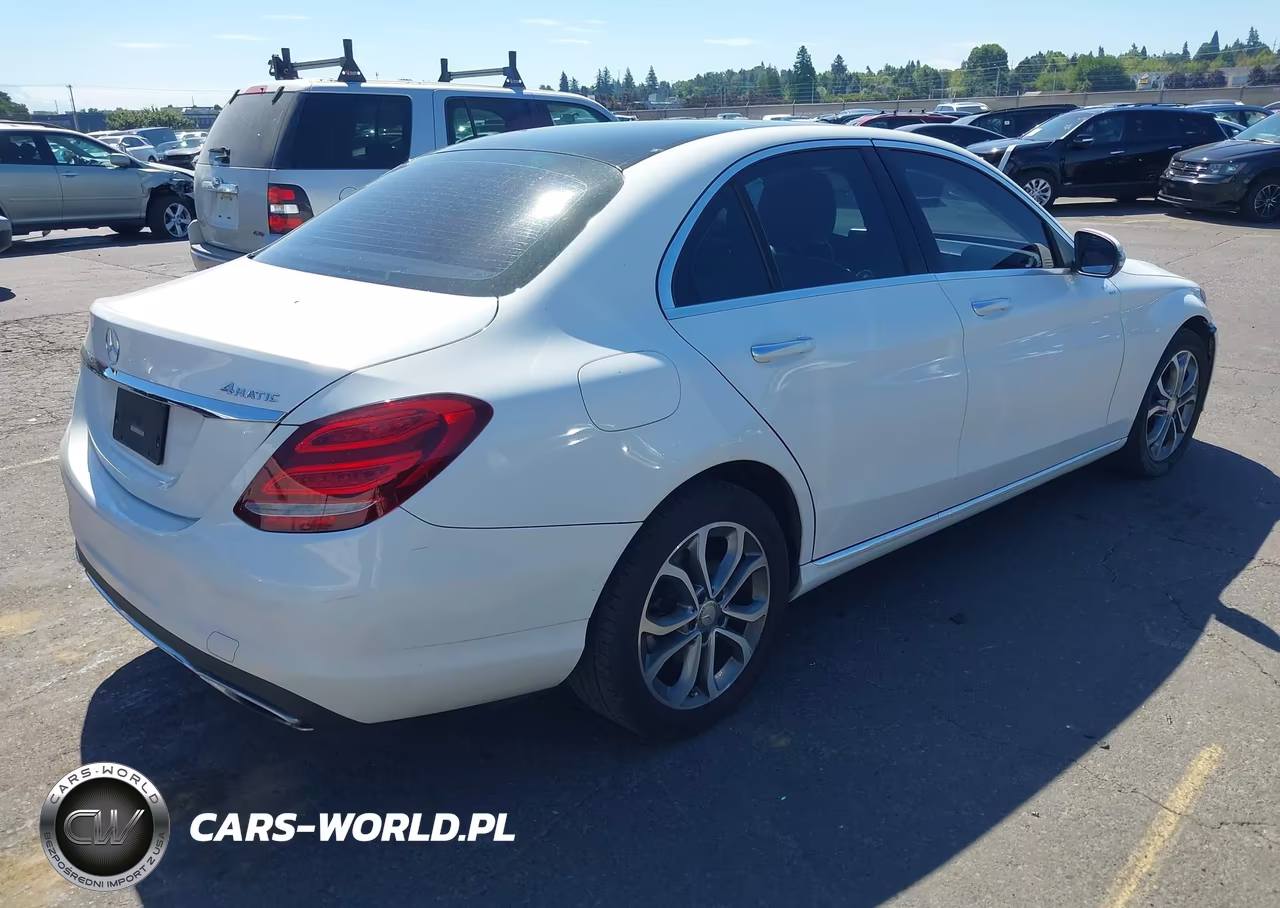 2016 Mercedes-Benz C 300 4Matic VIN:55SWF4KB2GU125588 - 4