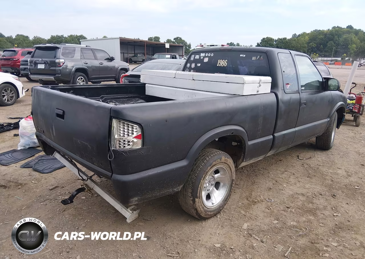 1999 Chevrolet S-10 Ls VIN:1GCCS194XXK135343 - 4