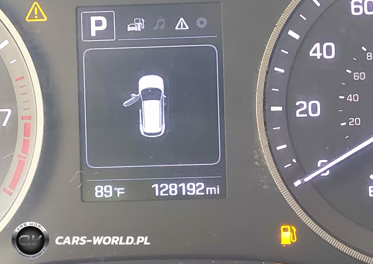 2016 Hyundai Tucson Sport VIN:KM8J3CA23GU080647 - 15