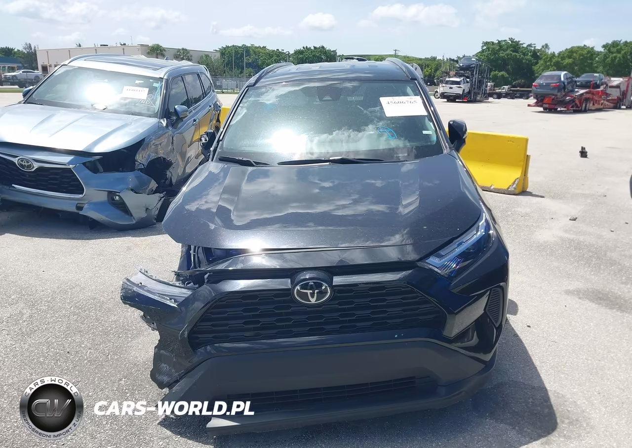 2024 Toyota Rav4 Xle VIN:2T3W1RFV4RW334314 - 12