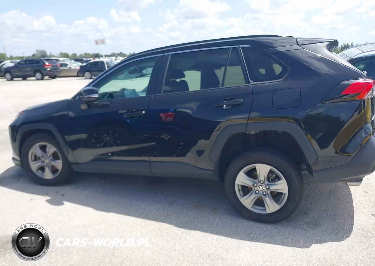 2024 Toyota Rav4 Xle VIN:2T3W1RFV4RW334314 - 14