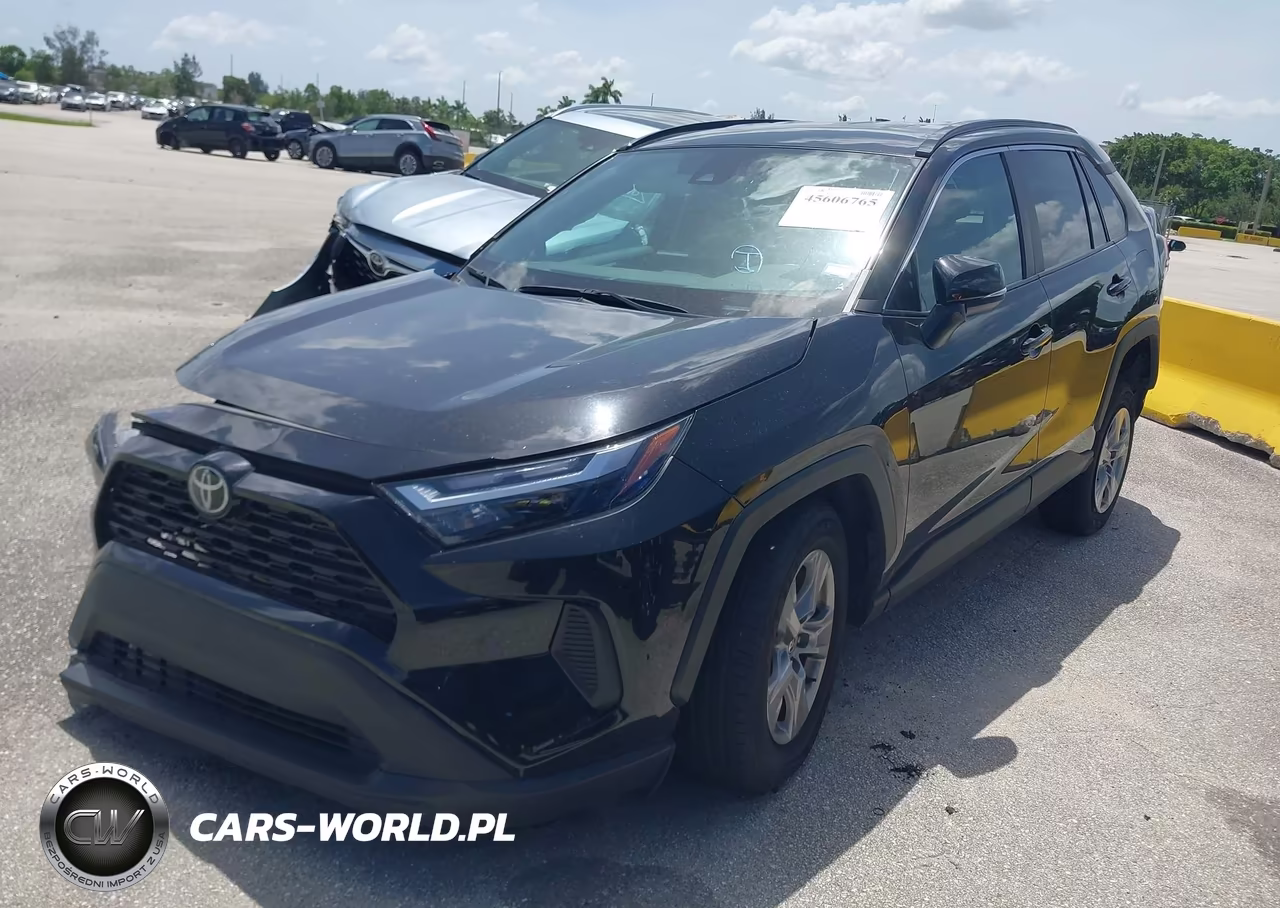 2024 Toyota Rav4 Xle VIN:2T3W1RFV4RW334314 - 2