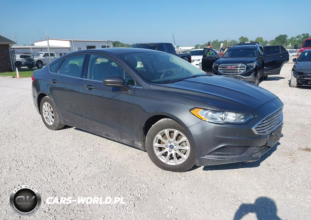2018 Ford Fusion S – zdjęcie 1 z 16