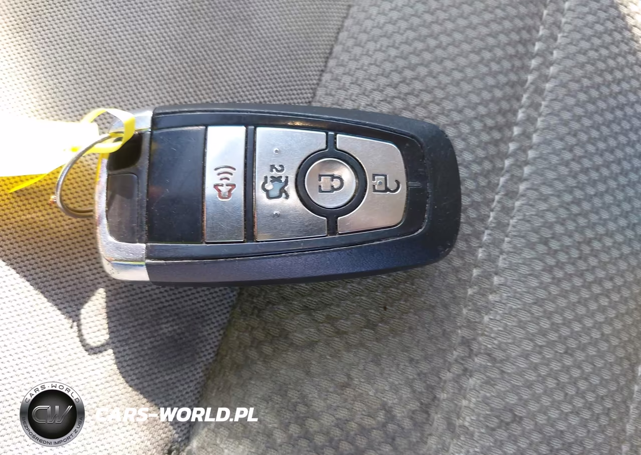 2018 Ford Fusion S VIN:3FA6P0G78JR150177 - 11